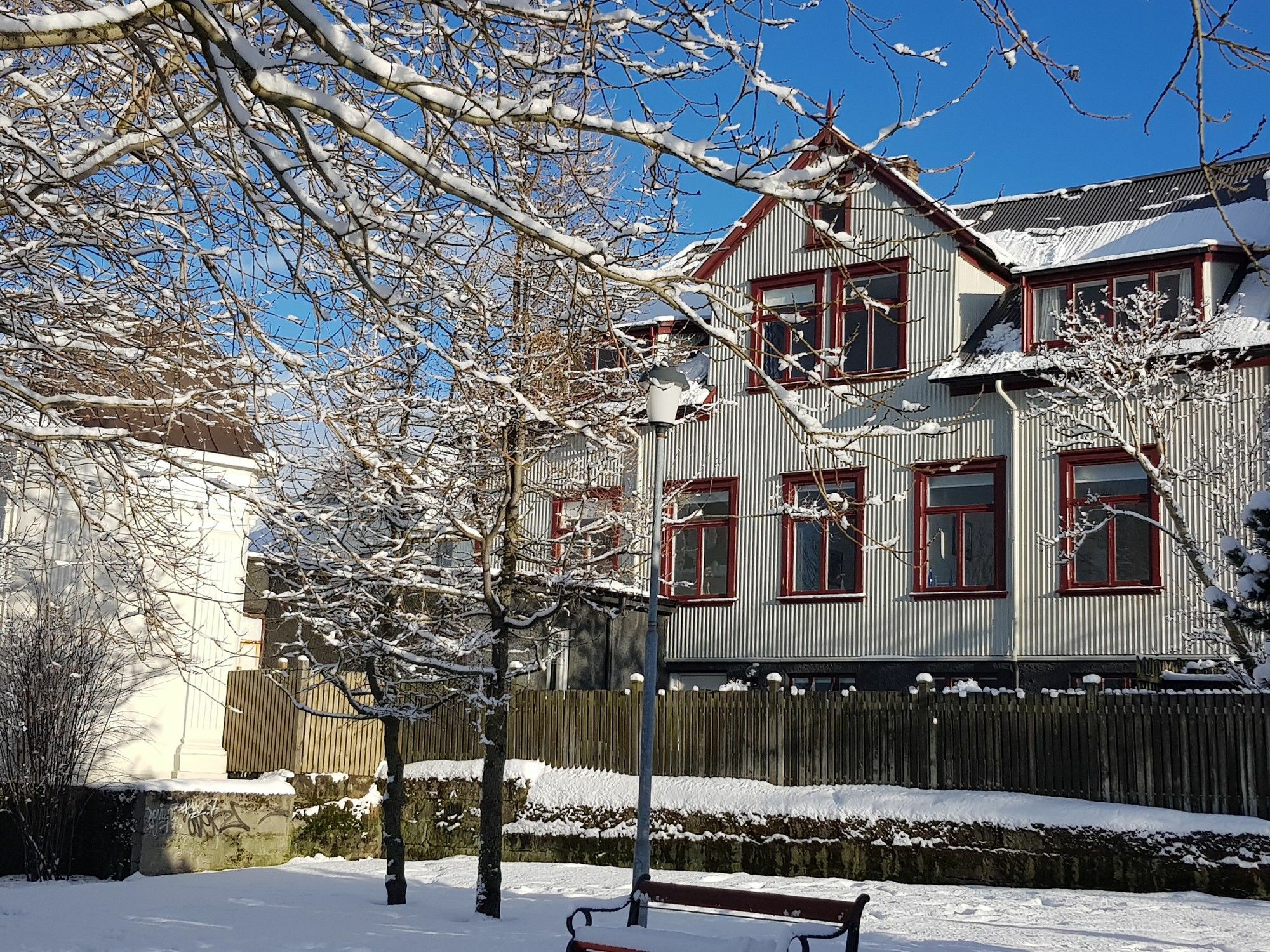 Central Guesthouse Reykjavík Exteriör bild